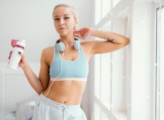 Cardio vs siłowy: co lepsze na redukcję, spala więcej tłuszczu i modeluje ciało?