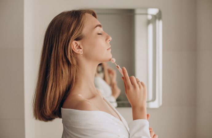 Jak zlikwidować chomiki na twarzy domowym sposobem? Czy to możliwe?