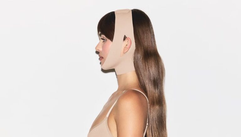 Maska SKIMS Kim Kardashian – hit czy chwilowy trend? Weźmy ją pod lupę