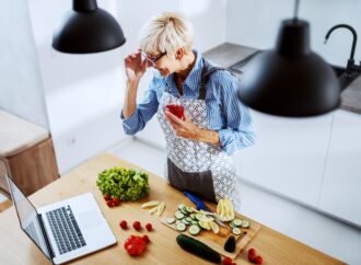 Dieta na nadciśnienie i 7 produktów, które obniżają ciśnienie krwi. Porada dietetyka