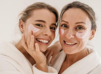 Pielęgnacja, wellness, marki beauty. Jak dbamy o siebie? Raport Well Be Studio