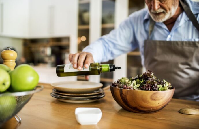 5 produktów, które chronią Cię przed rakiem jelita grubego: rady dietetyka